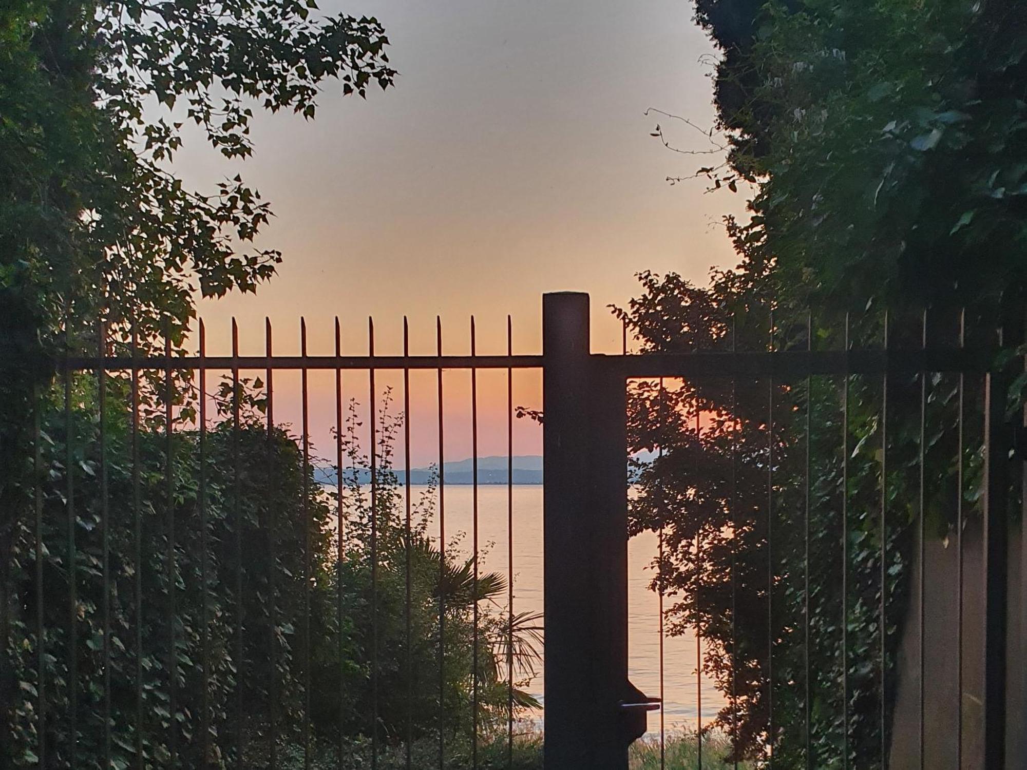 Molo - Residenza Con Accesso Diretto Al Lago Lazise Buitenkant foto